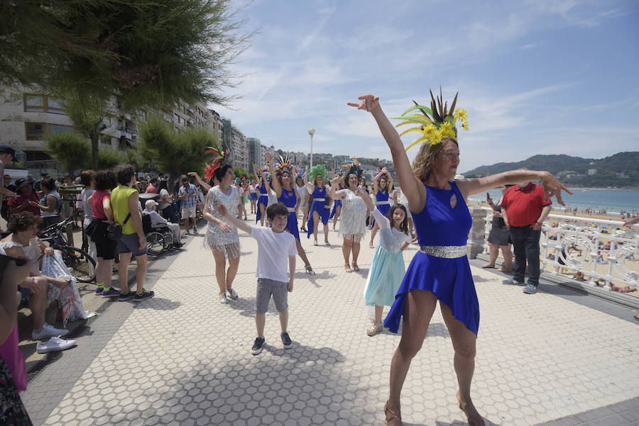 Basoka, el minifestival musical que todos los años se celebra entre los árboles del bosque de Miramón, se ha convertido en una de las citas ineludibles de Olatu Talka. Esta vez Basoka recupera su formato habitual con funciones con un marcado color folkie, 