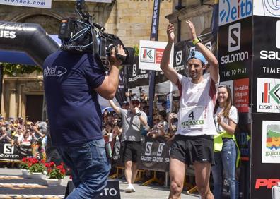 Imagen secundaria 1 - Kilian Jornet, en diferentes momentos de la Zegama - Aizkorri.