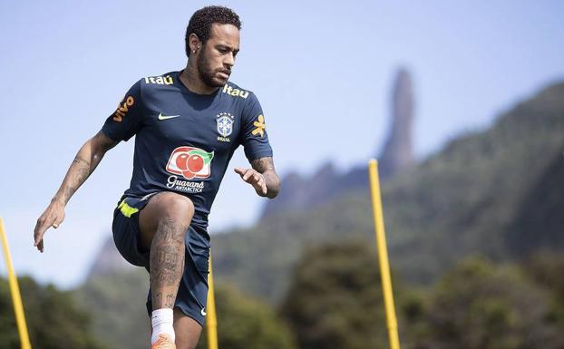 Entrenando con la selección brasileña. 