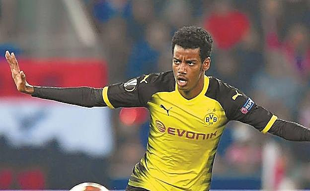 Alexander Isak, con la camiseta del Borussia Dortmund.