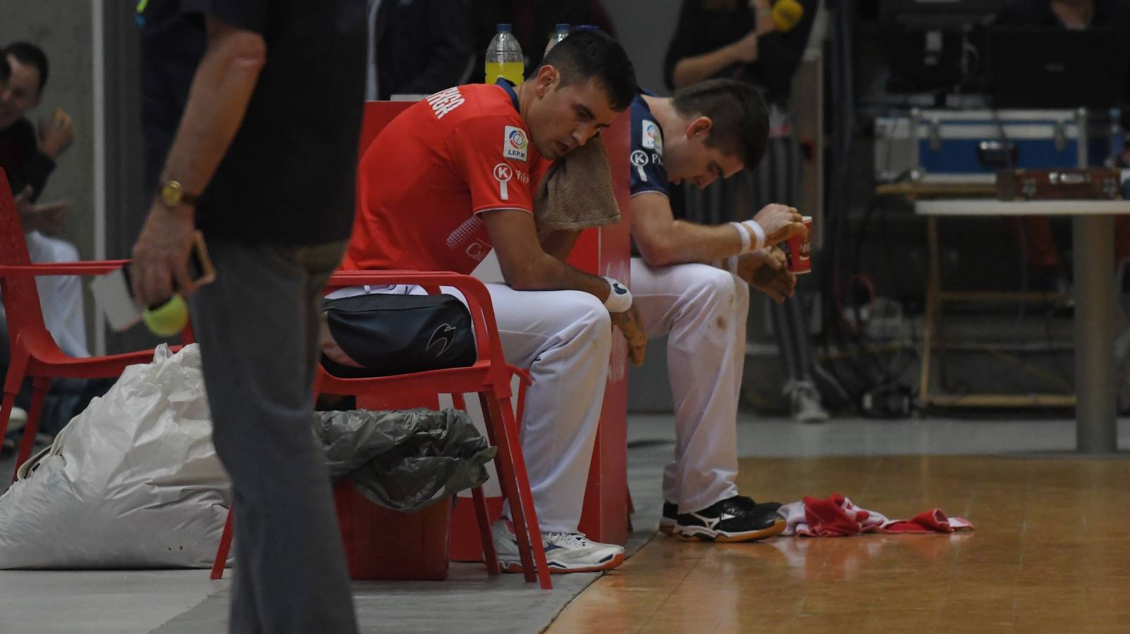 El de Arama se ha impuesto en una disputada final del Manomanista. Urrutikoetxea le ha plantado cara, pero el vizcaíno no ha podido con la fuerza del pelotari guipuzcoano.