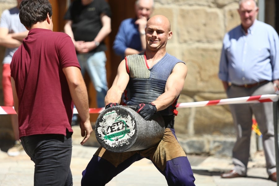 Deportes rurales, música y espectáculos han llenado las calles del municipio con buen ambiente y tradición.
