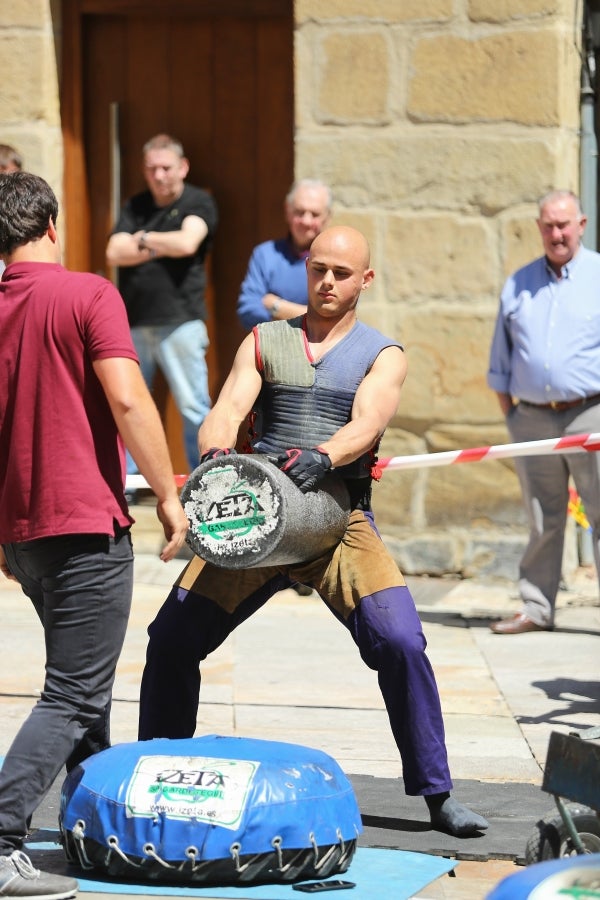 Deportes rurales, música y espectáculos han llenado las calles del municipio con buen ambiente y tradición.