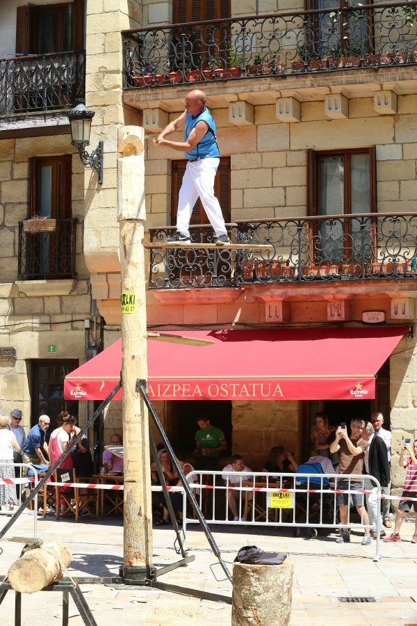 Deportes rurales, música y espectáculos han llenado las calles del municipio con buen ambiente y tradición.