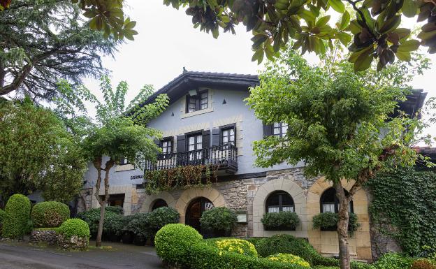 Exterior del restaurante Zuberoa. 