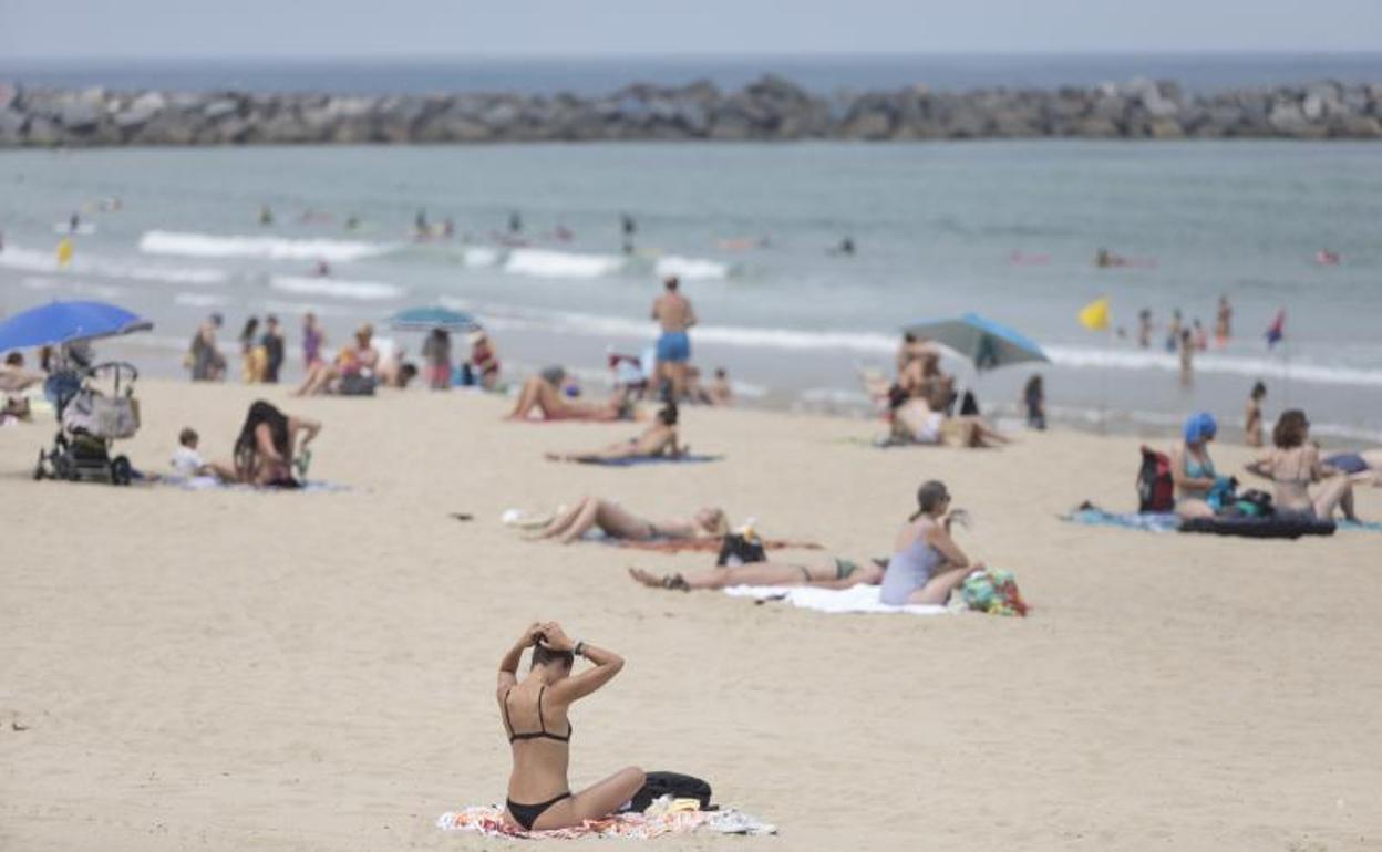ola calor, playa, veraneante