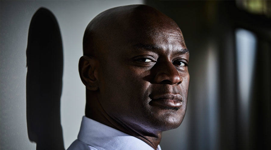 Ola Onabulé actuará en el Espacio Frigo a las 19.30 horas.