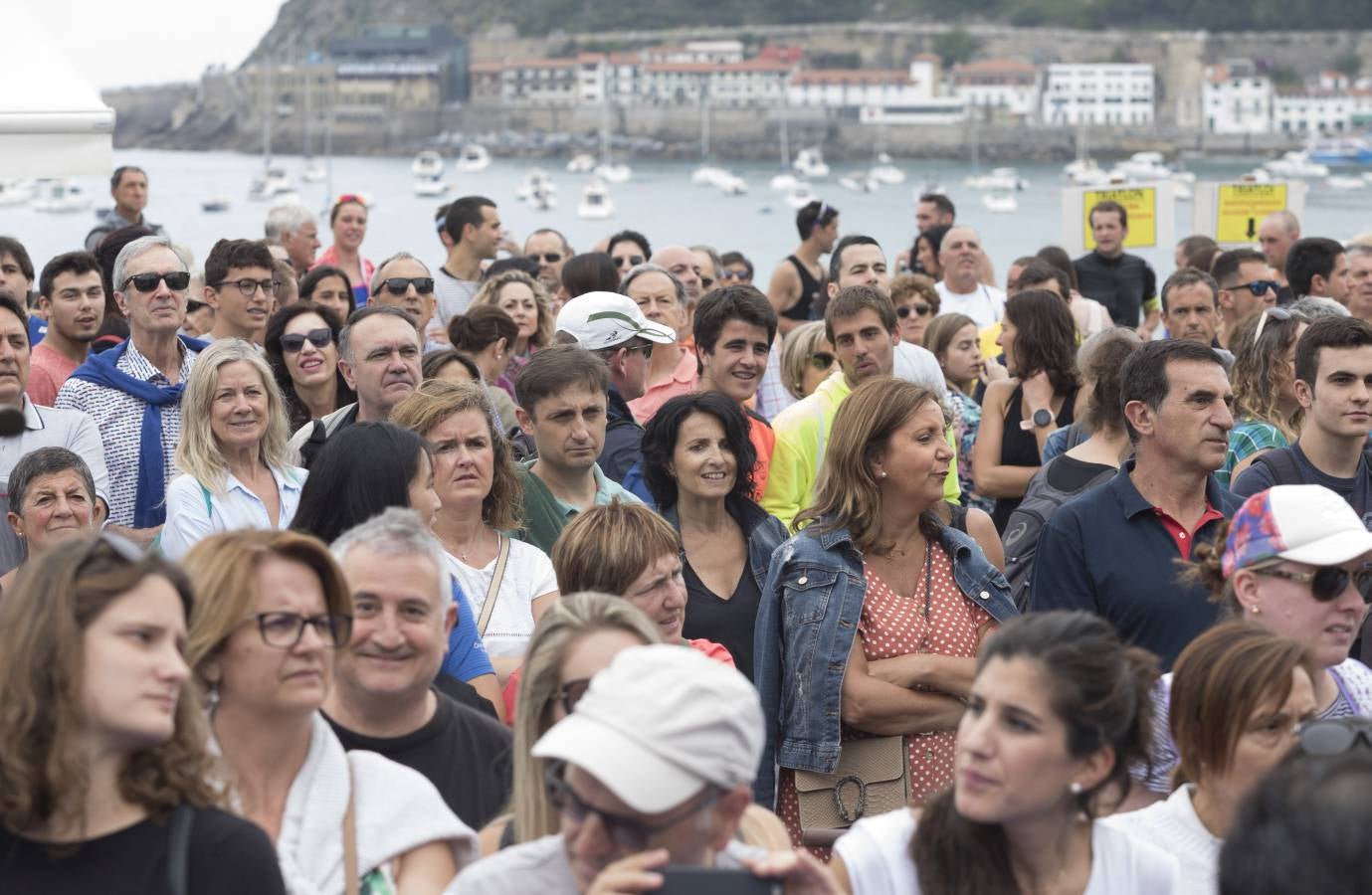Más de 500 participantes han completado este triatlón donostiarra.
