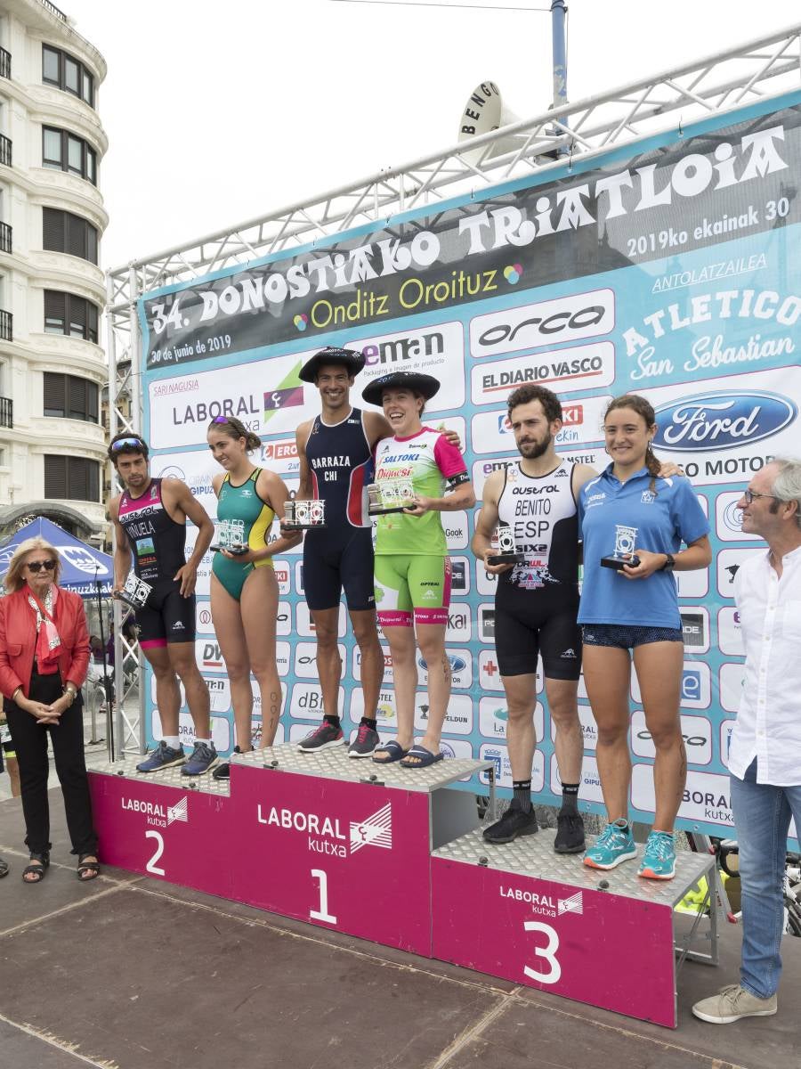 Más de 500 participantes han completado este triatlón donostiarra.