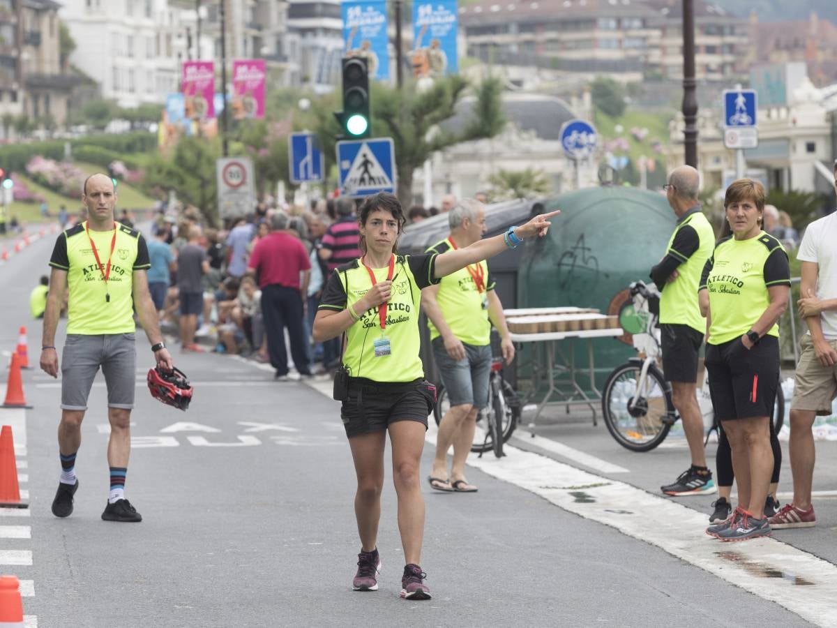 Más de 500 participantes han completado este triatlón donostiarra.