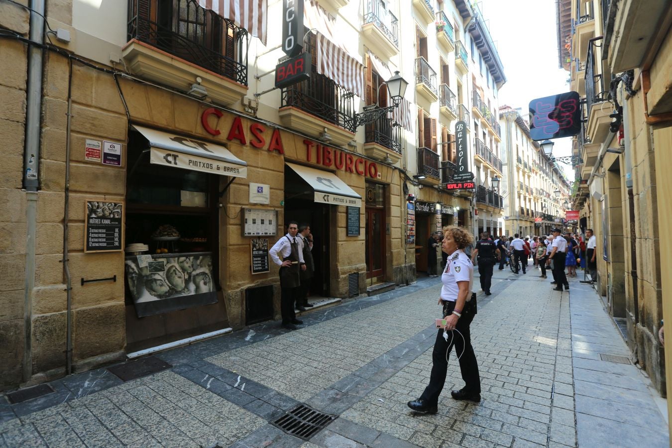 Fotos: Incendio en una vivienda de la Parte Vieja de Donostia