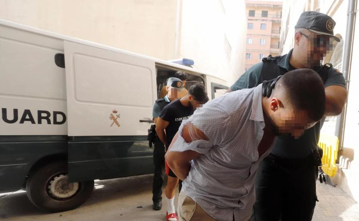 Pasan a disposición judicial los detenidos por la violación de una joven en Mallorca