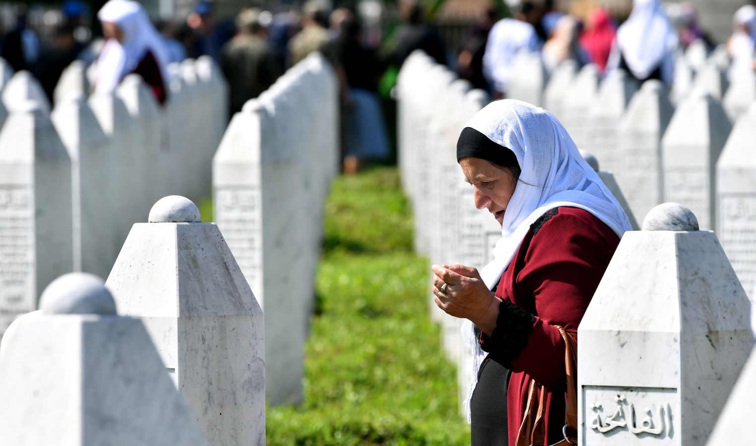 Fotos: Nuevas lápidas de una vieja guerra