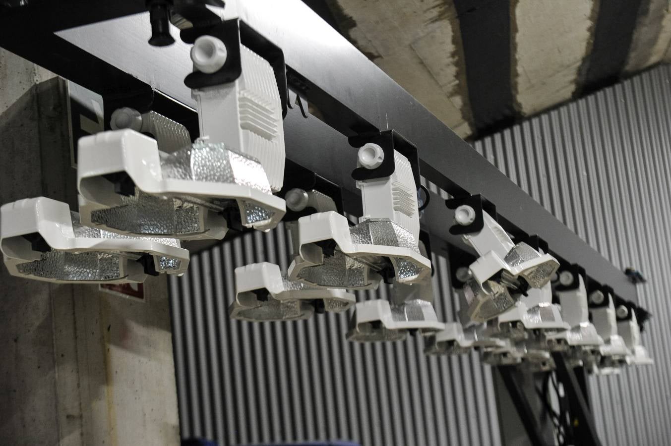 El campo de la Real Sociedad sigue tomando forma.