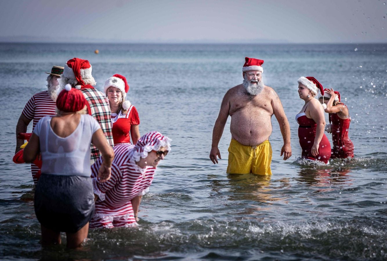 Fotos: ¿Papá Noel en verano?