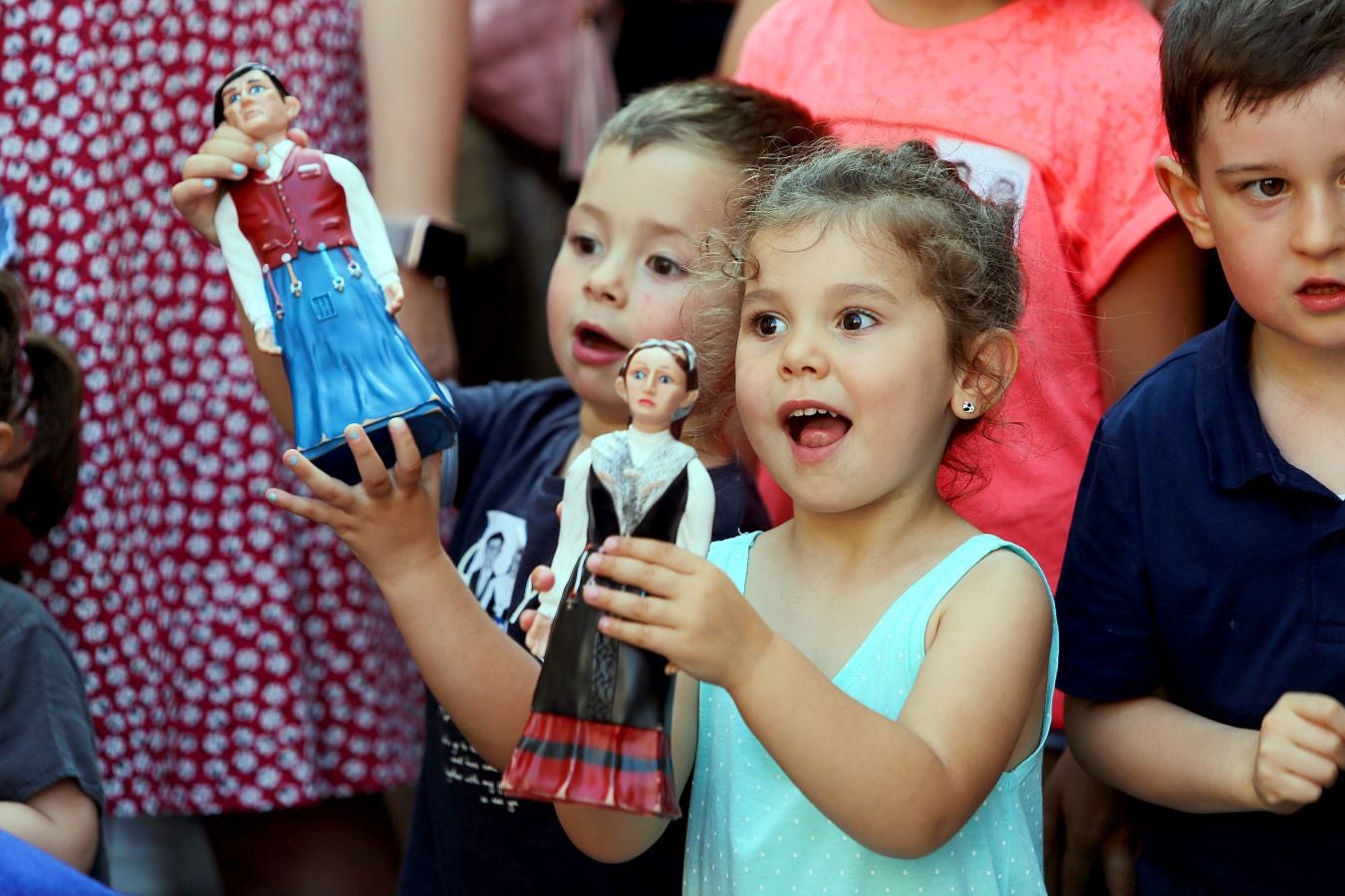 Fotos: La pasión de los txikis por los gigantes