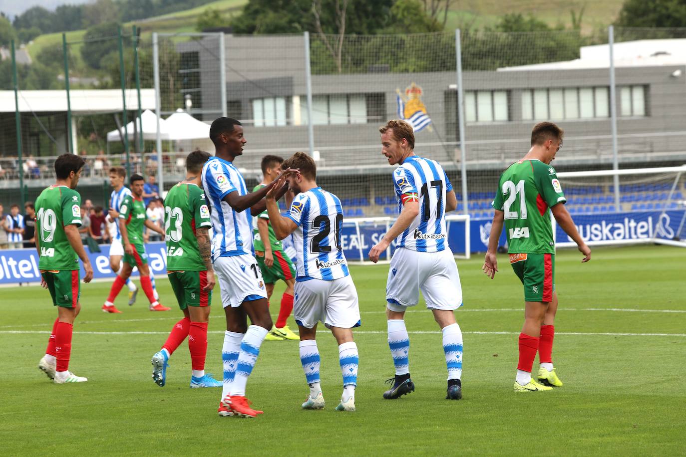 Fotos: Las imágenes del amistoso de prestemporada Real Sociedad-Alavés