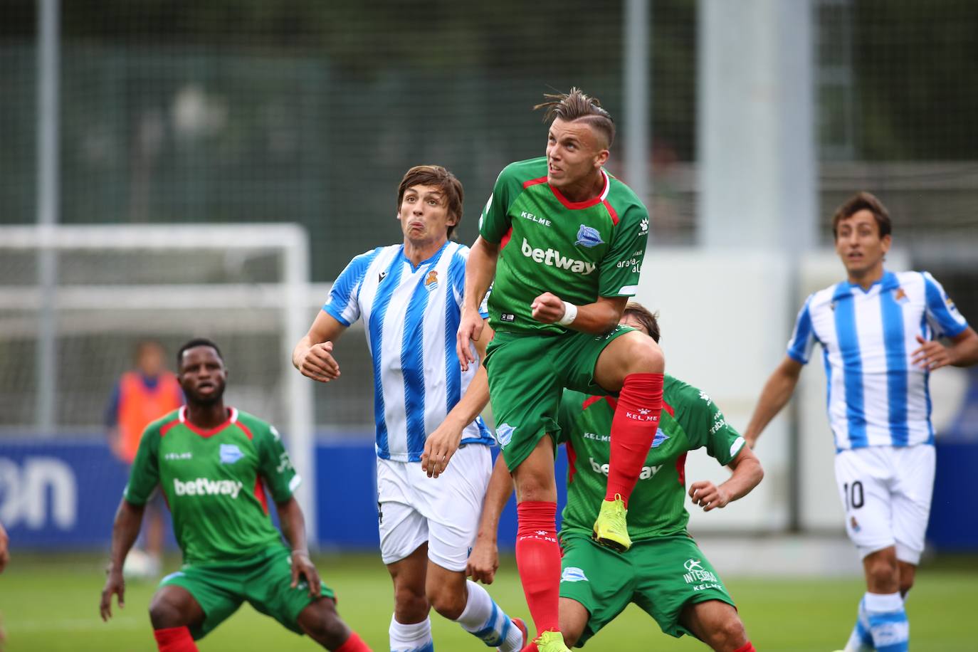 Fotos: Las imágenes del amistoso de prestemporada Real Sociedad-Alavés