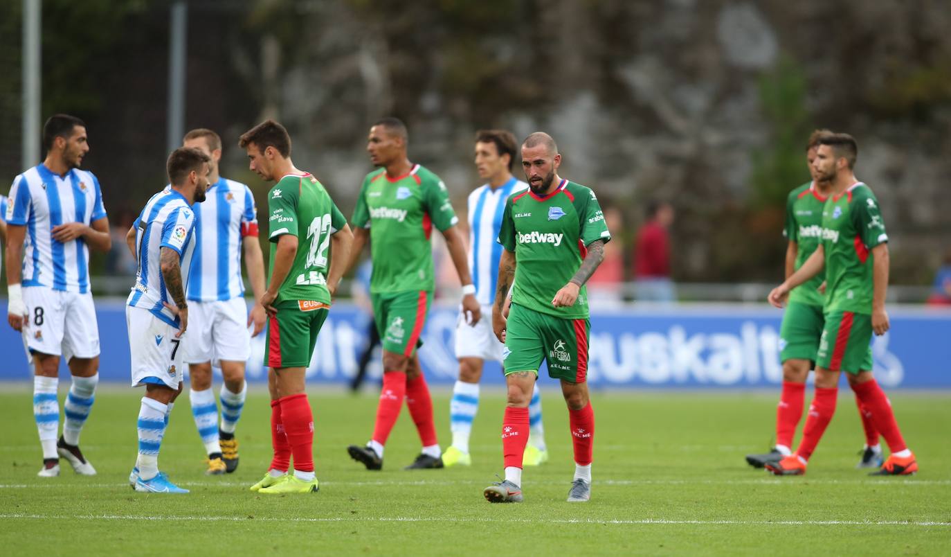 Fotos: Las imágenes del amistoso de prestemporada Real Sociedad-Alavés