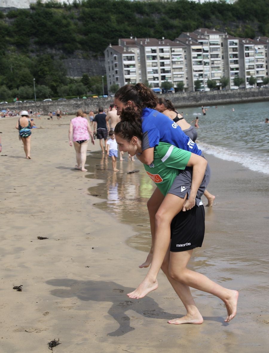 Fotos: Así ha sido el entrenamiento de las jugadoras de Arconada en Hondarribia