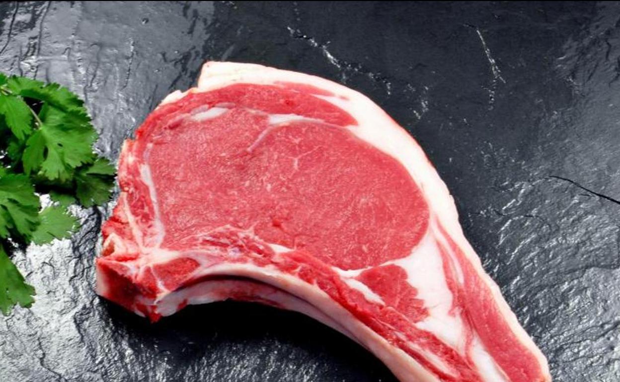 Las carnes más grasas deben limitarse a una ración a la semana. 