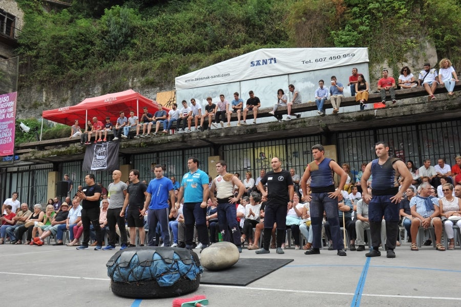 El zarauztarra logra su quinta victoria en la Trinidad con 15 alzadas. Los dos primeros de la pasada edición, Urra y Kortaberri, cerraron esta vez la clasificación.