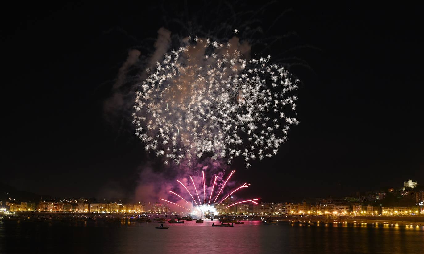 Fotos: Los fuegos de Vulcano convencieron