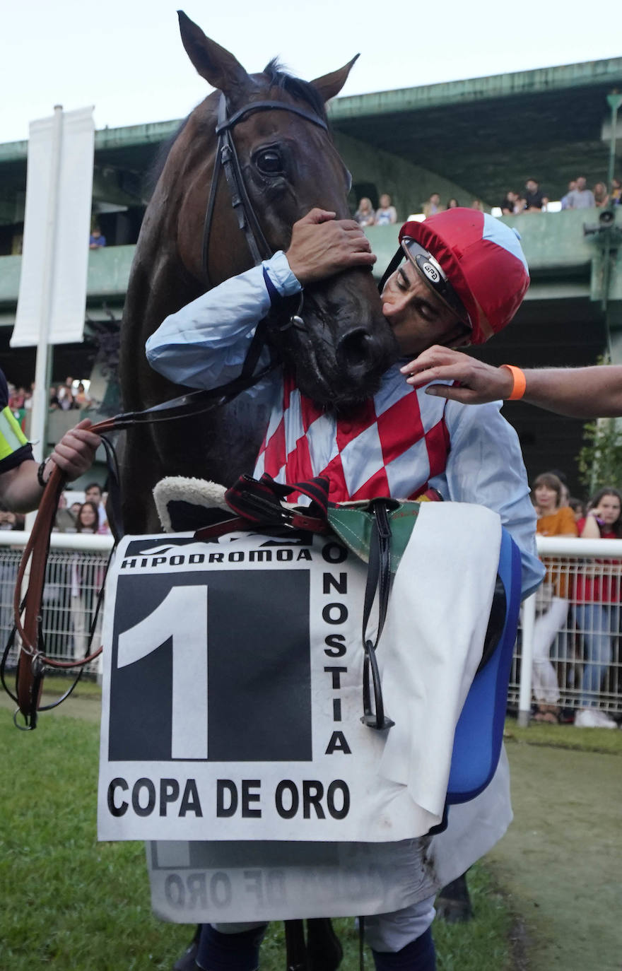 Fotos: ‘Amazing Red’ gana la Copa de Oro de San Sebastián