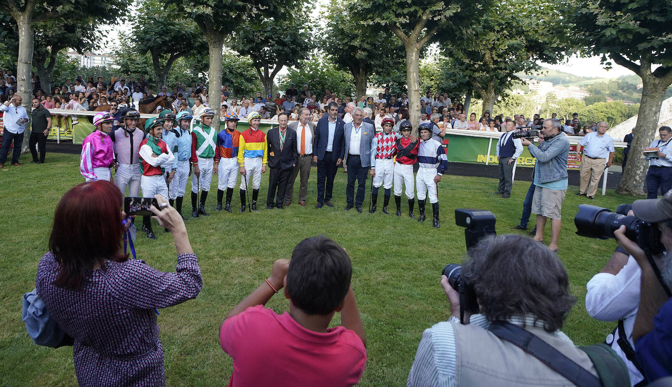 Fotos: ‘Amazing Red’ gana la Copa de Oro de San Sebastián