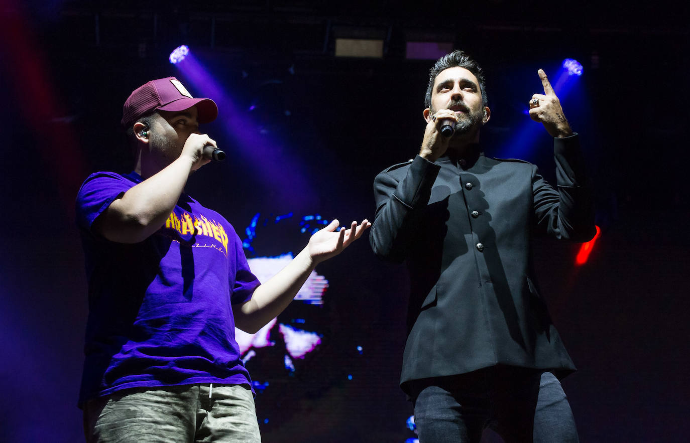 Fotos: Alex Ubago arrasa en Sagües