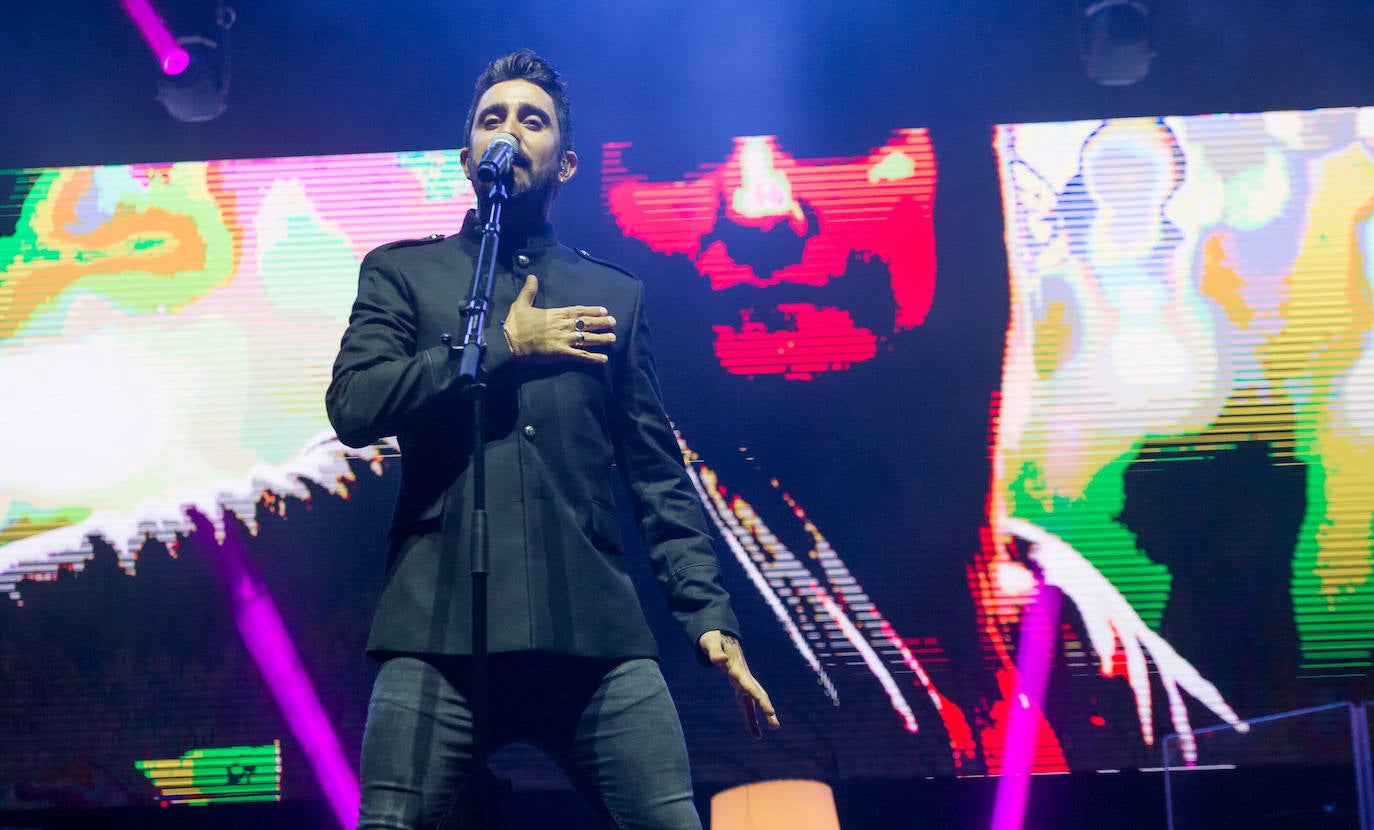 Fotos: Alex Ubago arrasa en Sagües