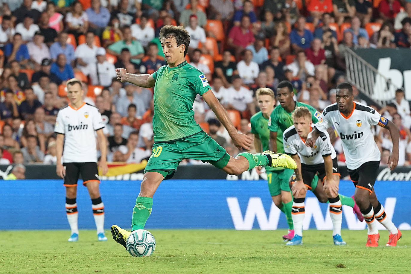 Fotos: Las mejores imágenes del Valencia - Real Sociedad