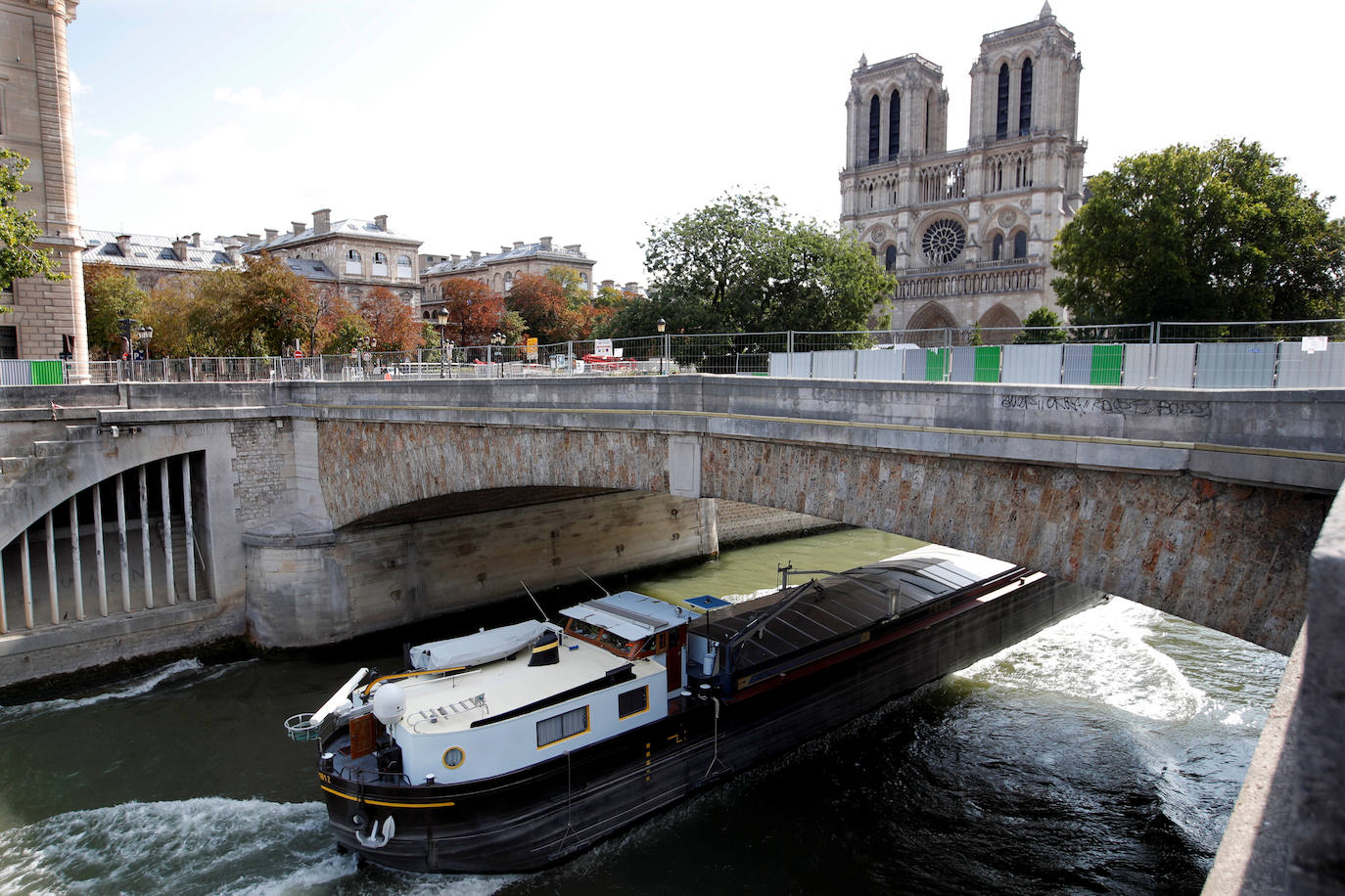 Fotos: Reanudadas las obras de Notre Dame