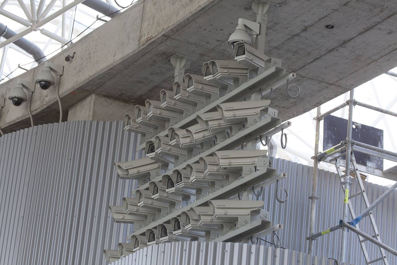 Fotos: Los nuevos asientos llegan al estadio de Anoeta