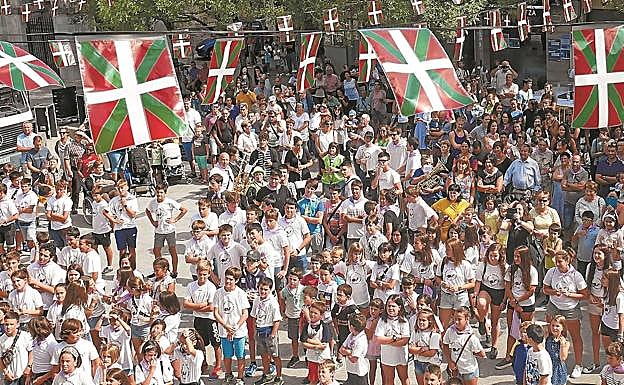 Proclaman unos sanbartolomés en Ibarra paritarios y sin agresiones sexuales