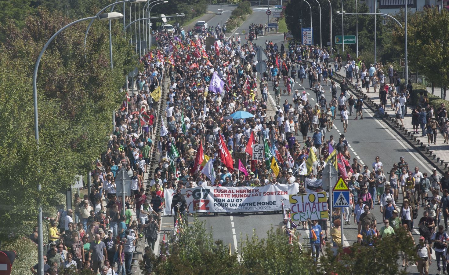 Fotos: La marcha de la contracumbre G-7, en imágenes