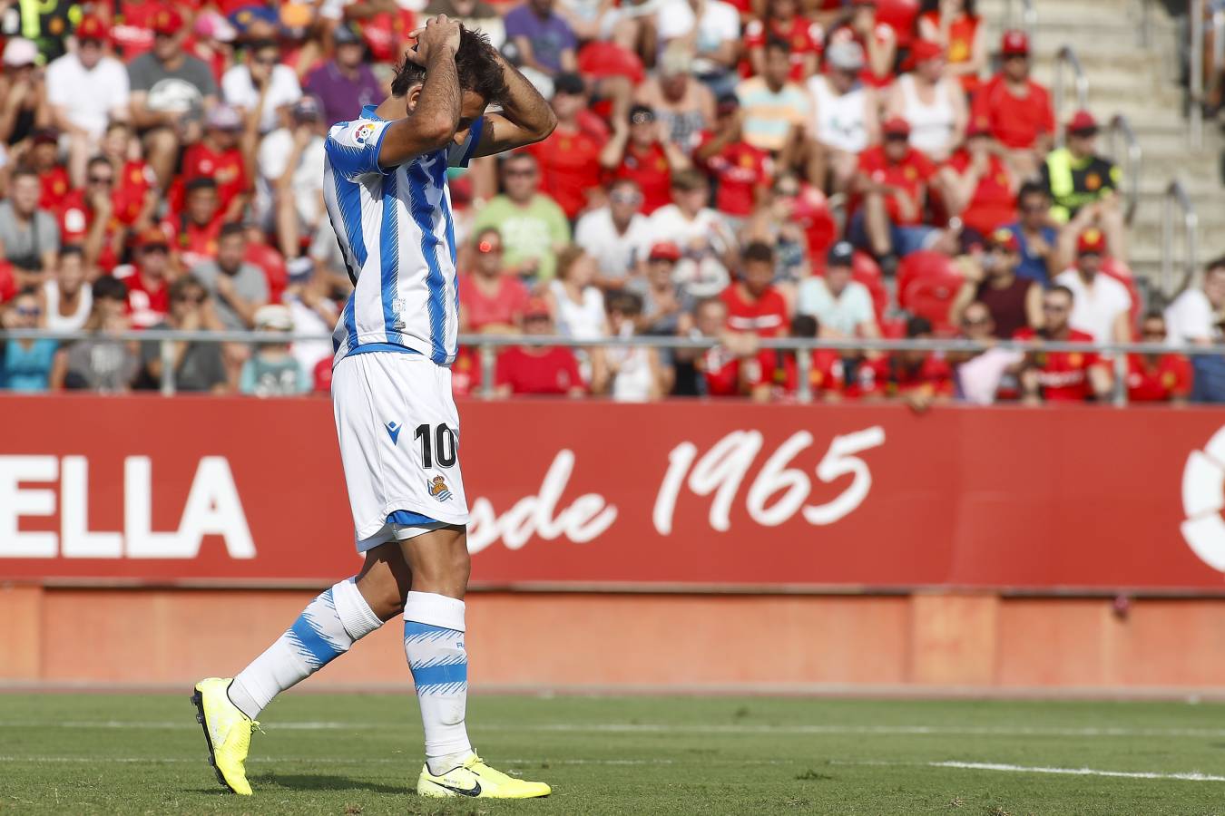 El recién ascendido Mallorca y la Real Sociedad se miden en Son Moix. 