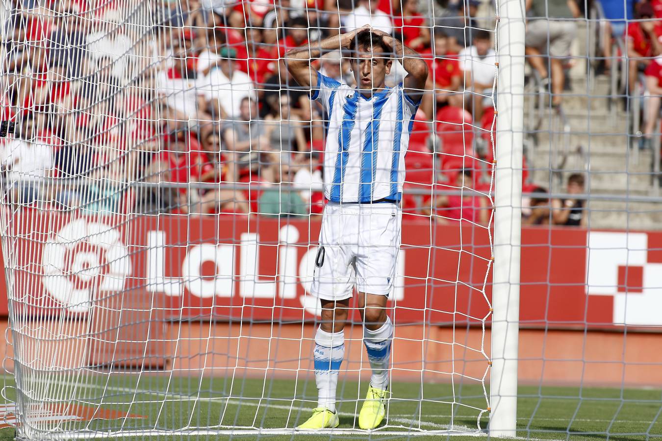 El recién ascendido Mallorca y la Real Sociedad se miden en Son Moix. 