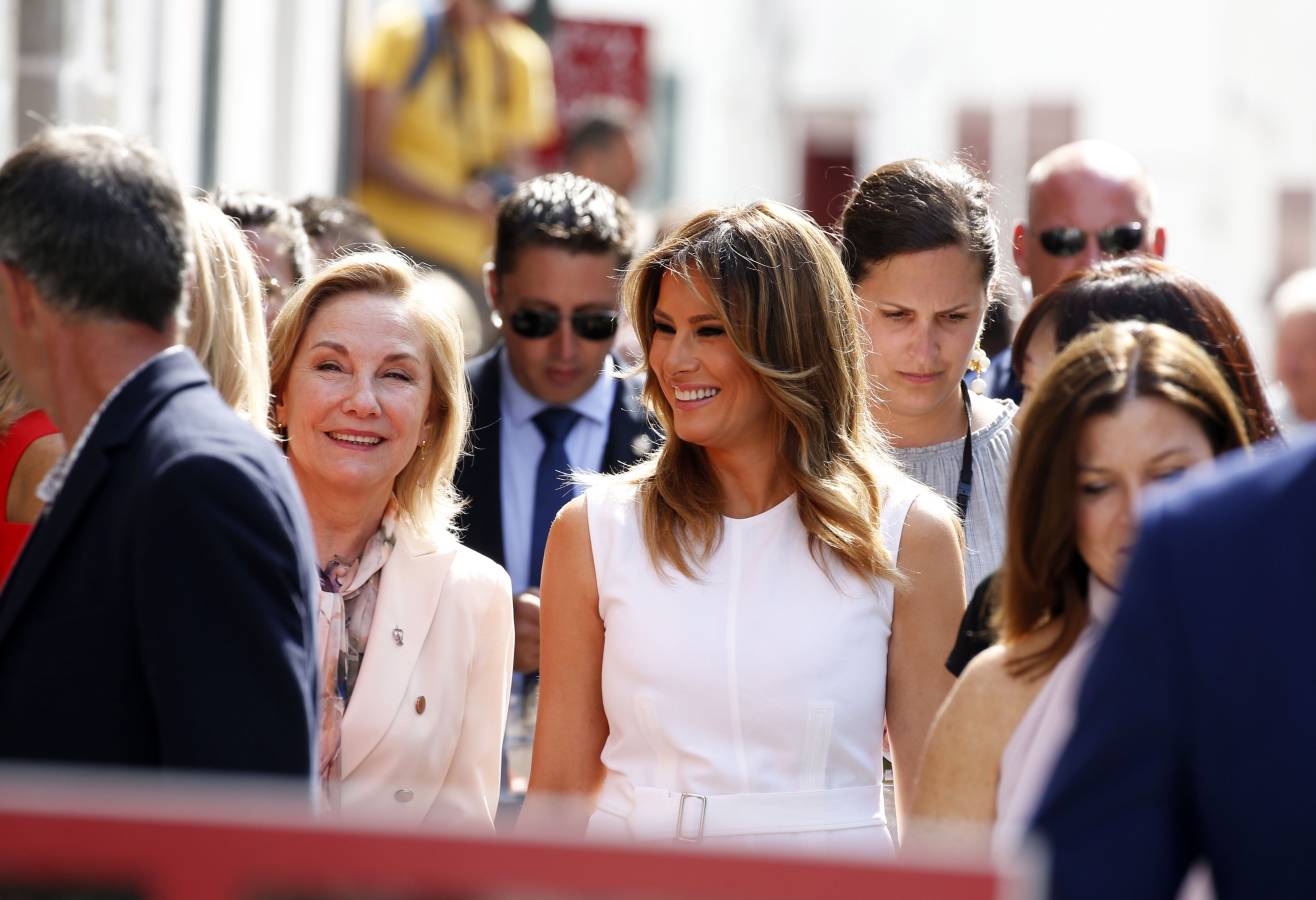 Mientras ellos (y Merkel) se reunían en Biarritz con motivo de la cumbre del G-7, ellas han aprovechado para realizar de forma conjunta diferentes actividades. Han ido a comprar pimientos, han presenciado un aurresku, han visto un partido de pelota... No han parado. 