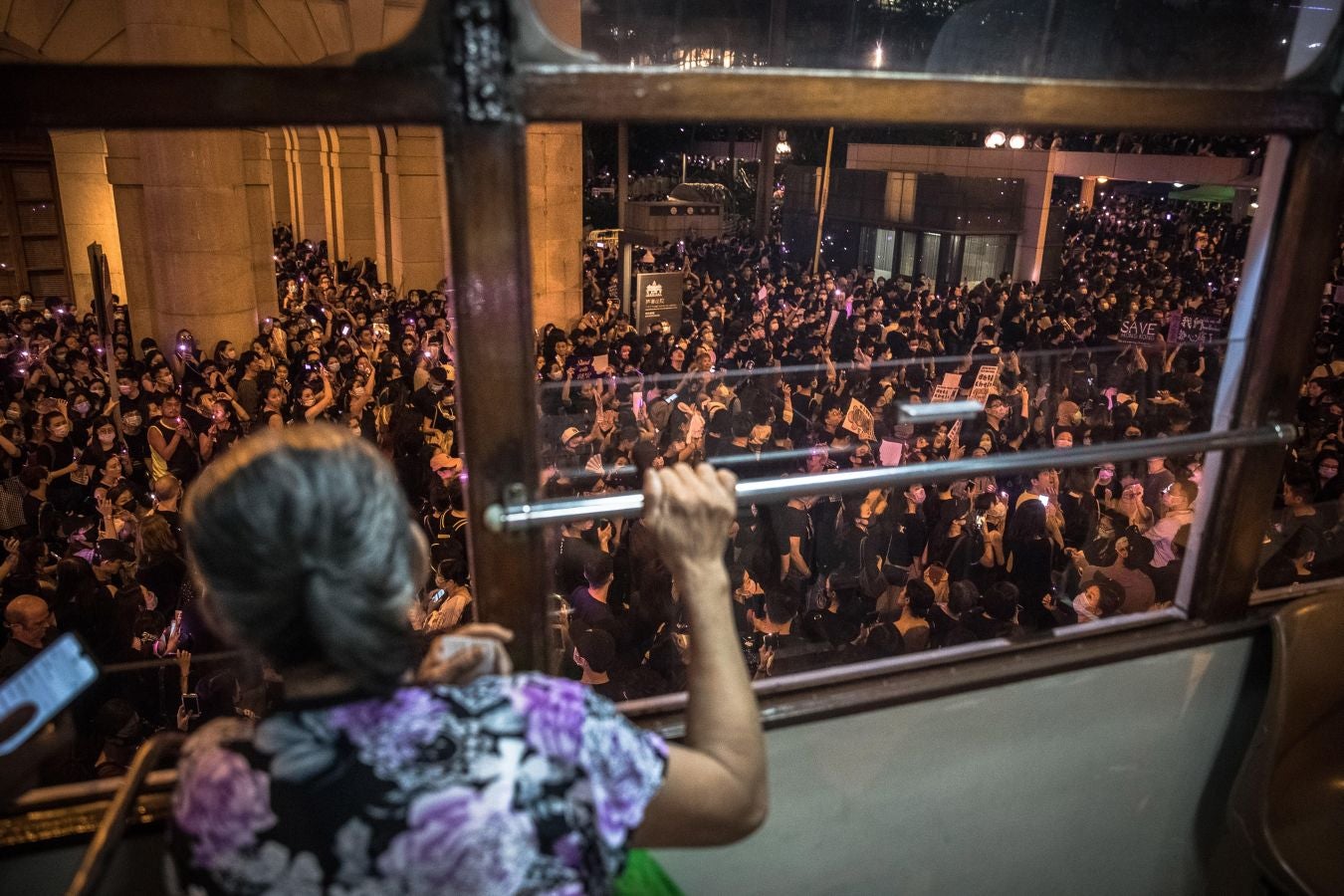 Fotos: Hong Kong se tiñe de morado