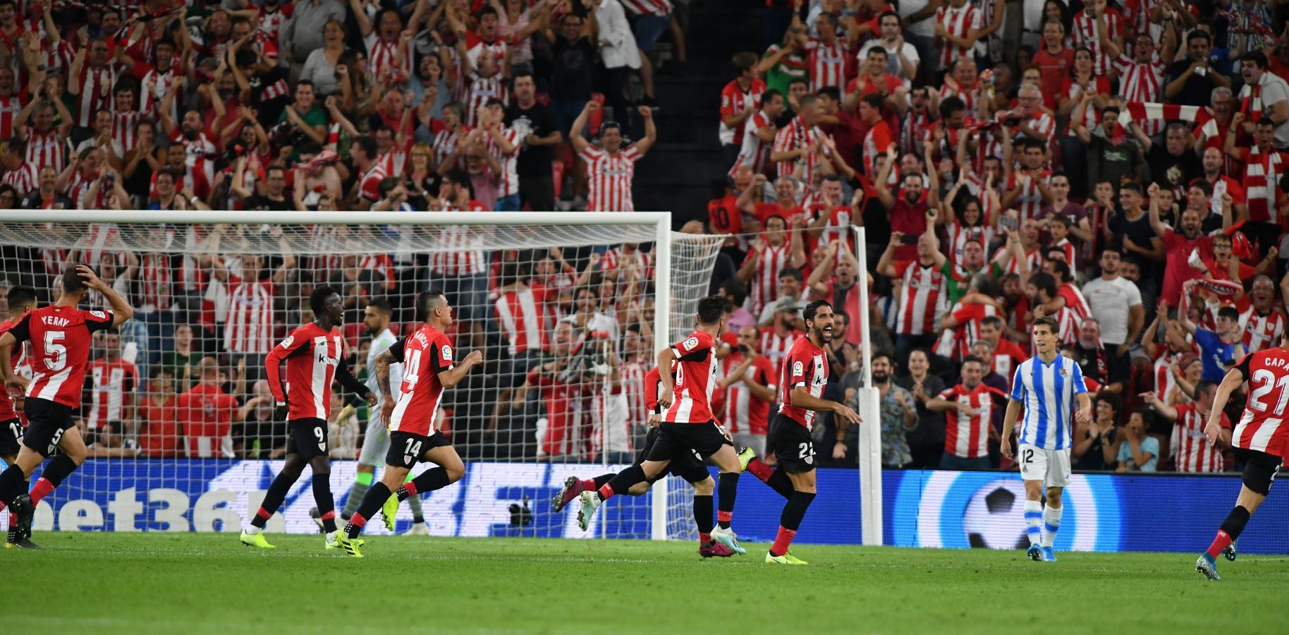 Fotos: Las imágenes del derbi