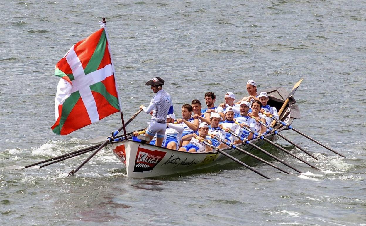 En Getxo llegó el histórico triunfo de la Donostiarra, que ha bogado a muy buen nivel.