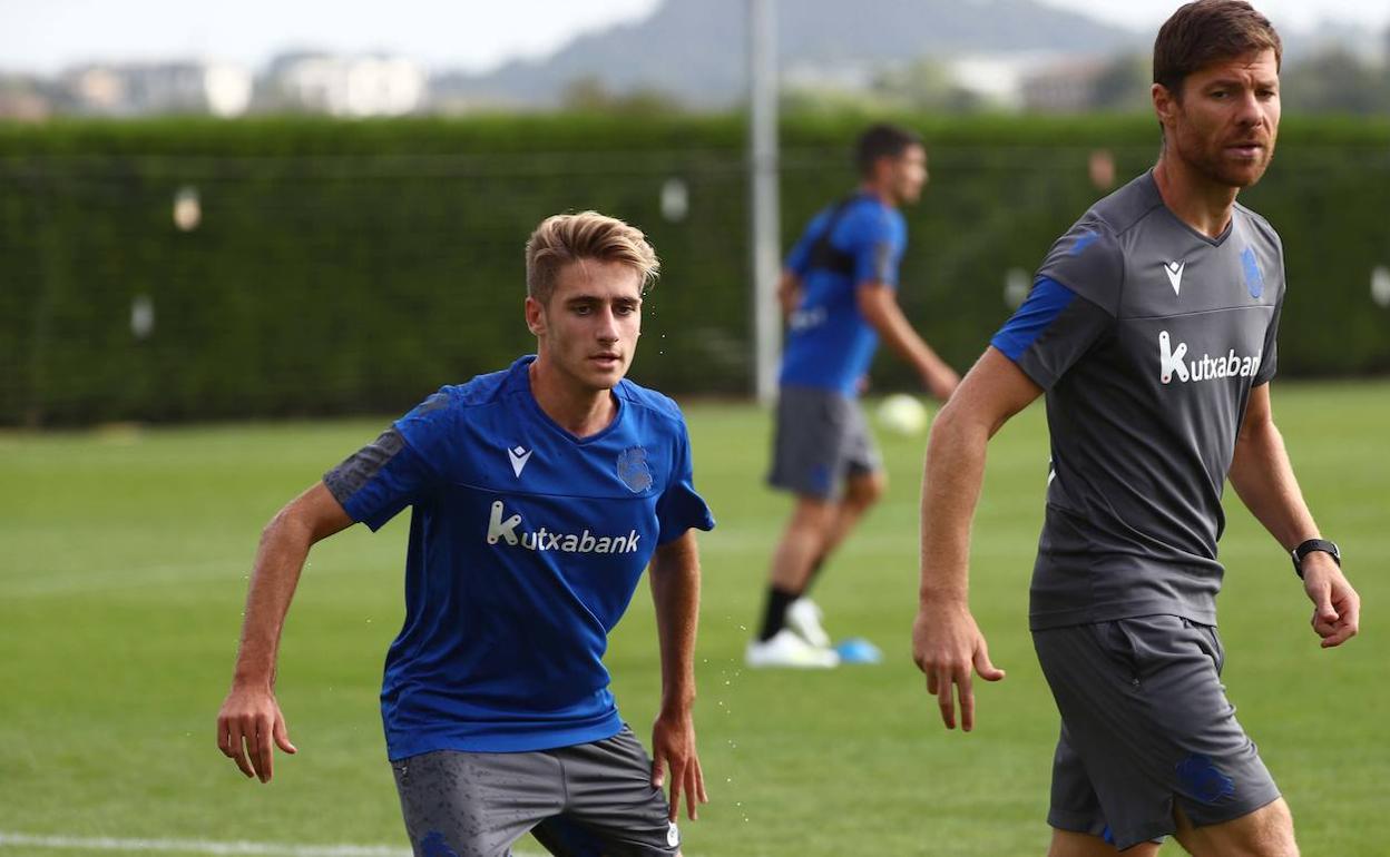 Real Sociedad: Robert Navarro, a las órdenes de Xabi Alonso
