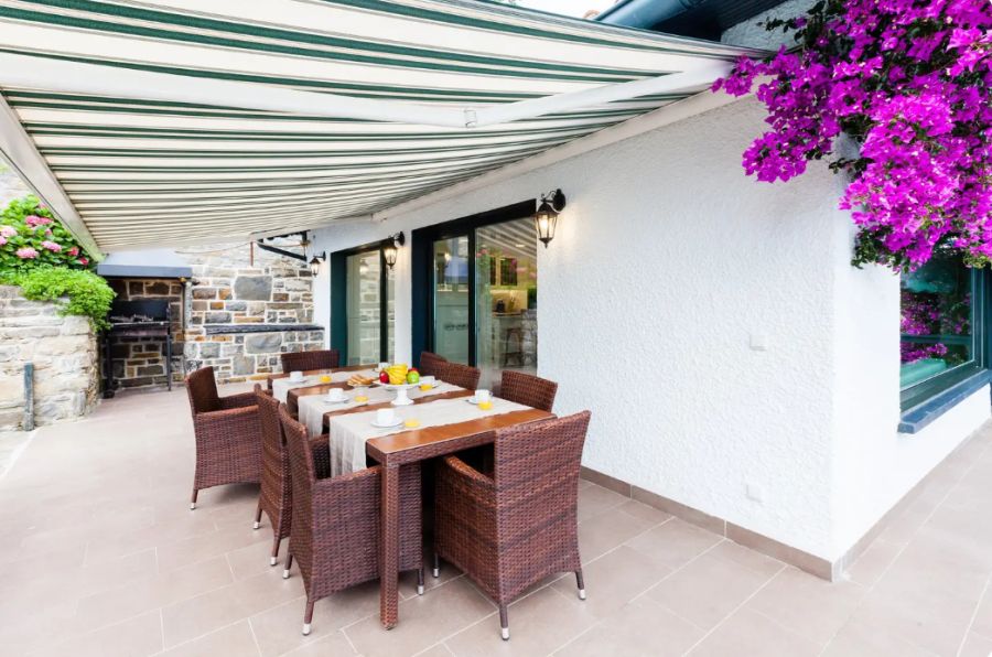 Desde esta villa se divisa el ratón de Getaria 