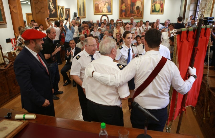 Fotos: Tamborrada infantil, Gigantes y Cabezudos dan comienzo a las fiestas