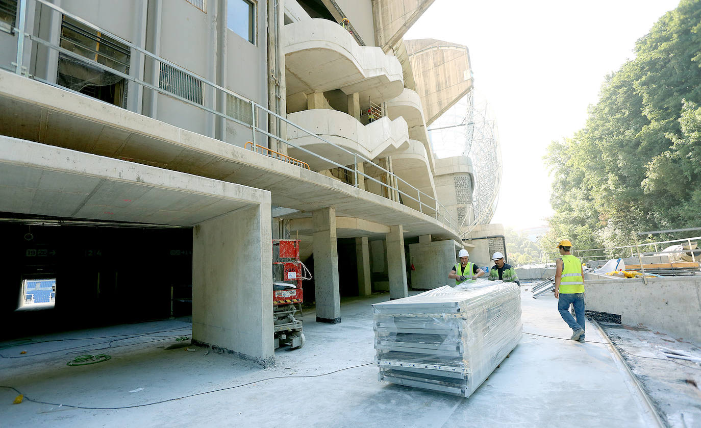 El estadio prácticamente está listo para acoger su estreno con todas las gradas completas en el Real Sociedad - Atlético de Madrid del próximo sábado 14