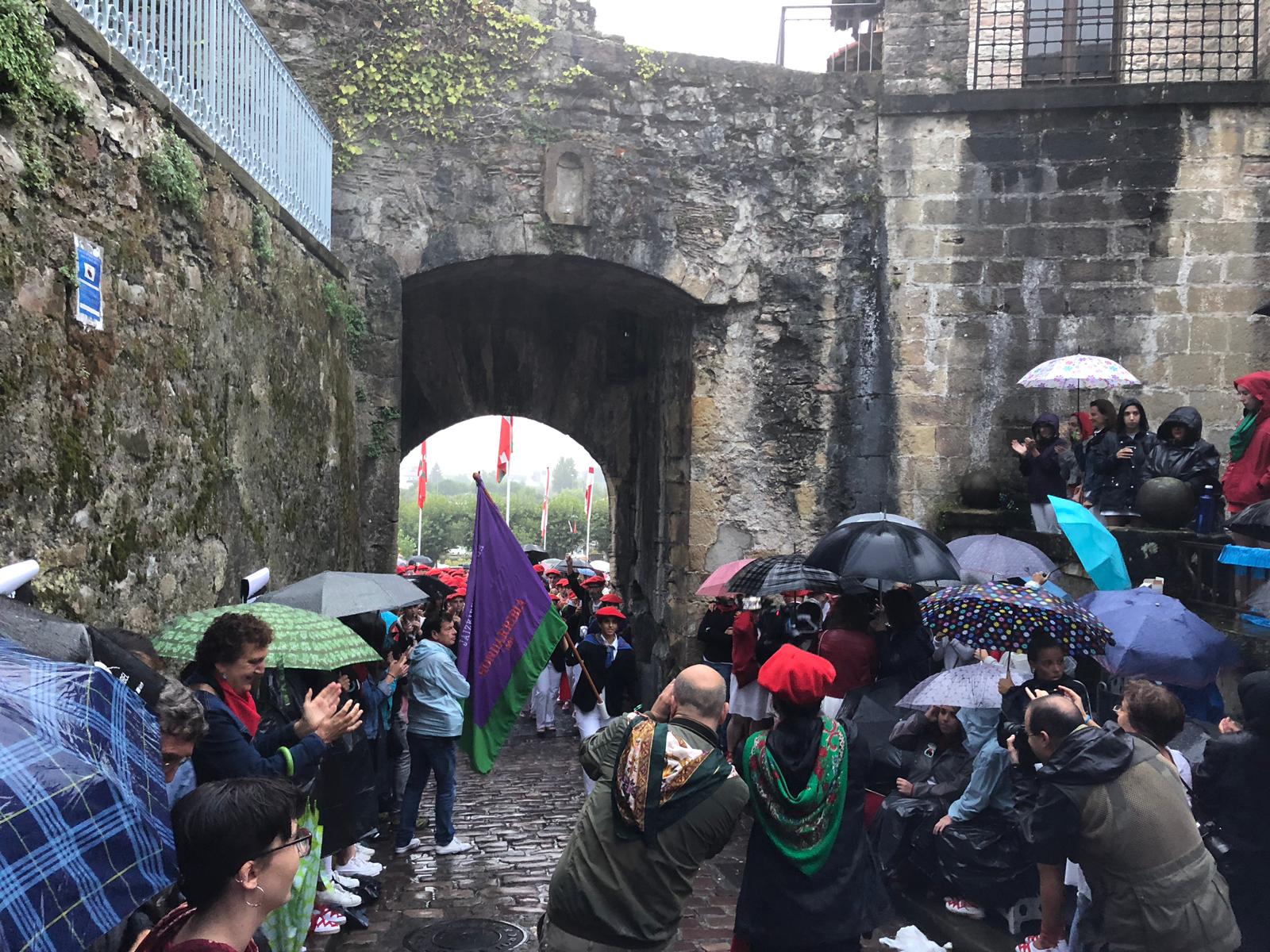 Fotos: La compañía Jaizkibel desfila sin incidentes