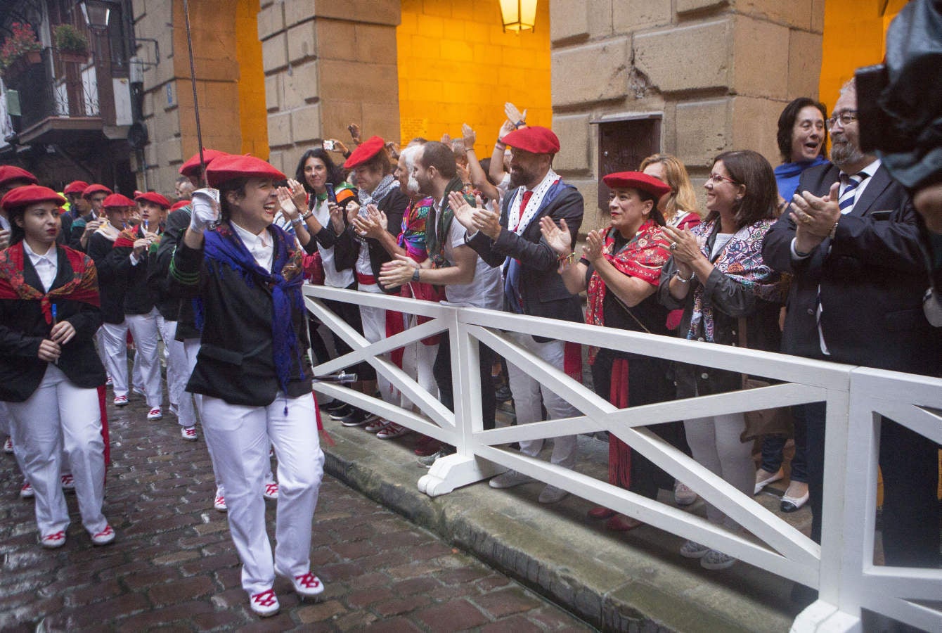 Fotos: La compañía Jaizkibel desfila sin incidentes