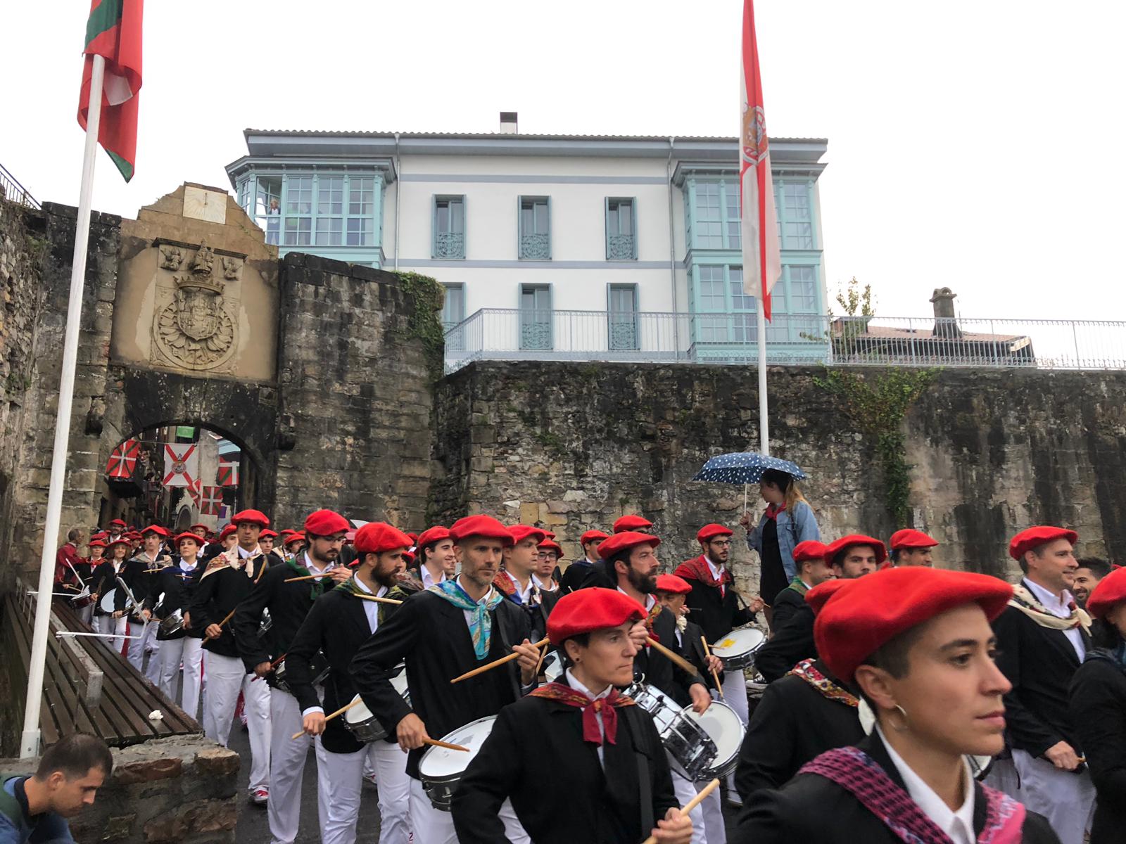 Fotos: La compañía Jaizkibel desfila sin incidentes