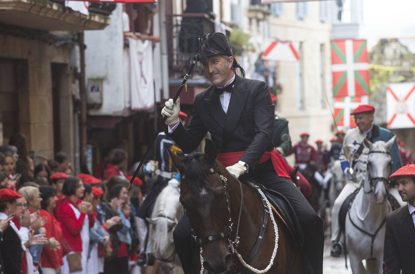 Fotos: Hondarribia se vuelca con el Alarde